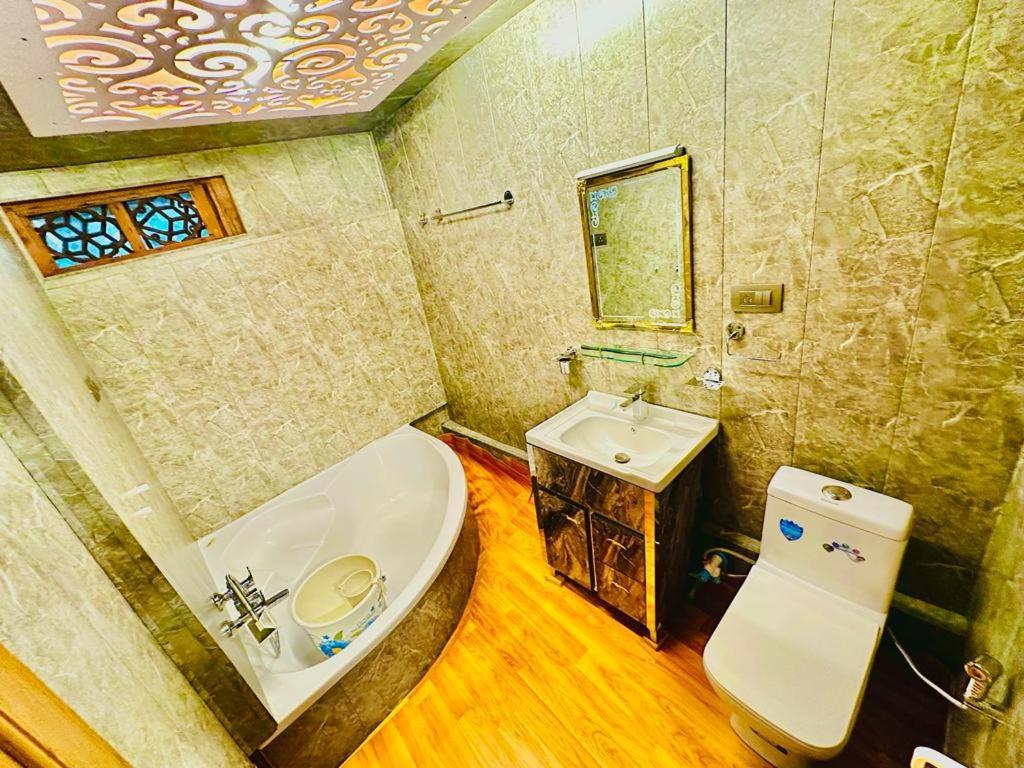 New Zealand Group Of Houseboats Hotel Srīnagar Buitenkant foto